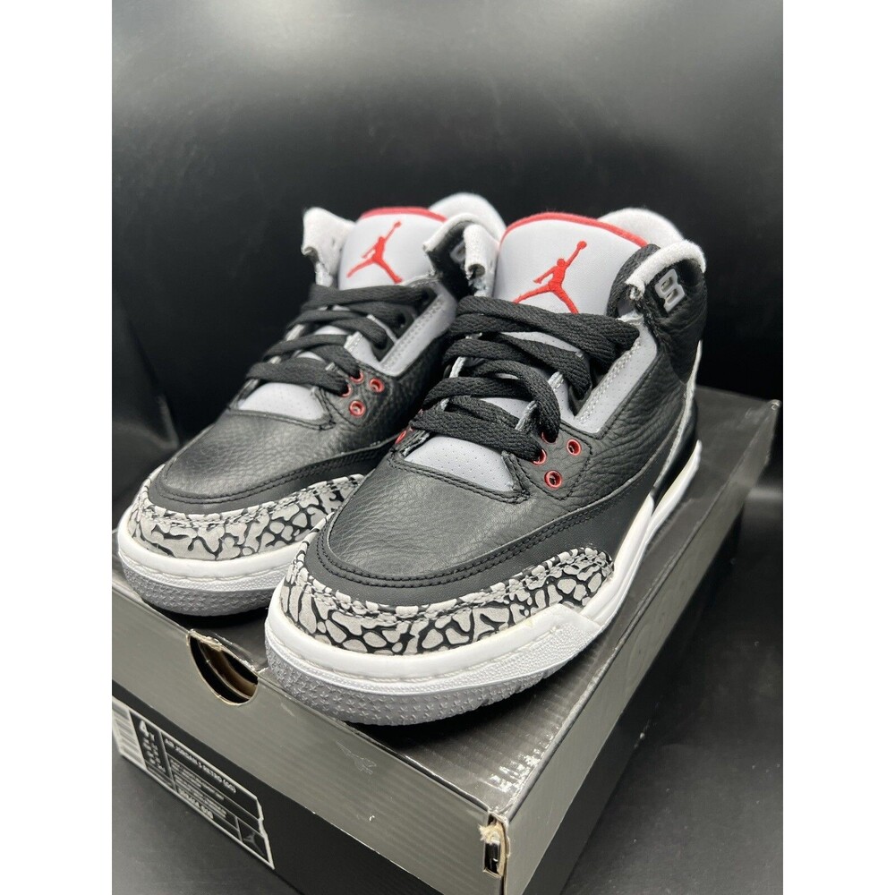 Air Jordan 3 Retro 'Cement' 2011 (GS) Size 4Y / 5.5 Wmn’s (398614-010) DS OG ALL